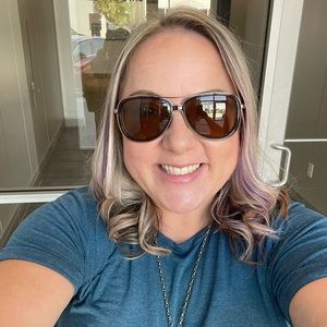 Meet your Posher, Lindsey